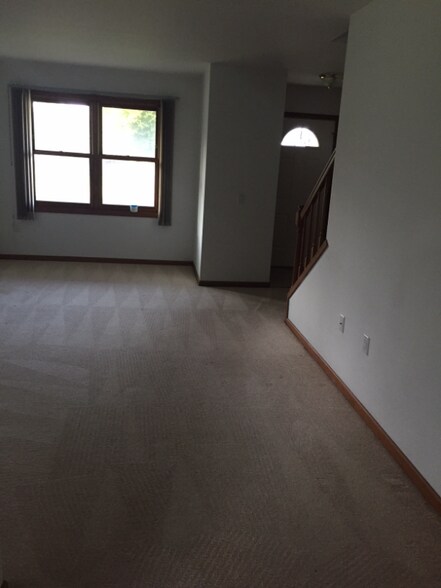Building Photo - 6601 Radford Dr