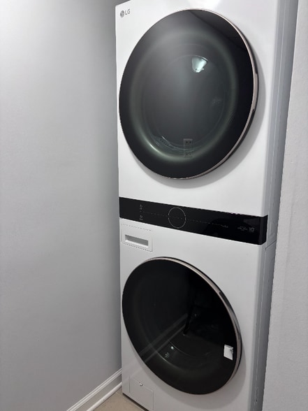 Building Photo - 1111 Curled Oaks Pl