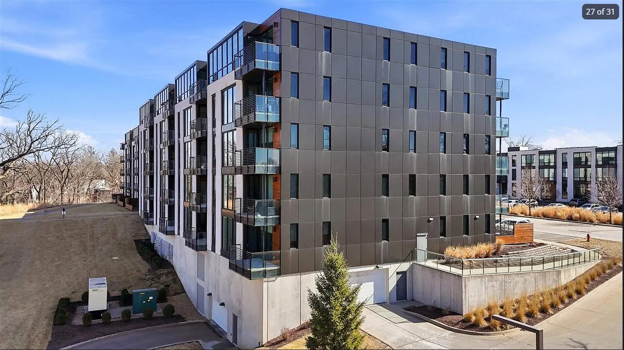 Building Photo - 1 University Way