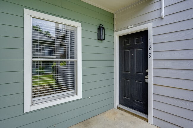 Building Photo - 12166 Metric Blvd