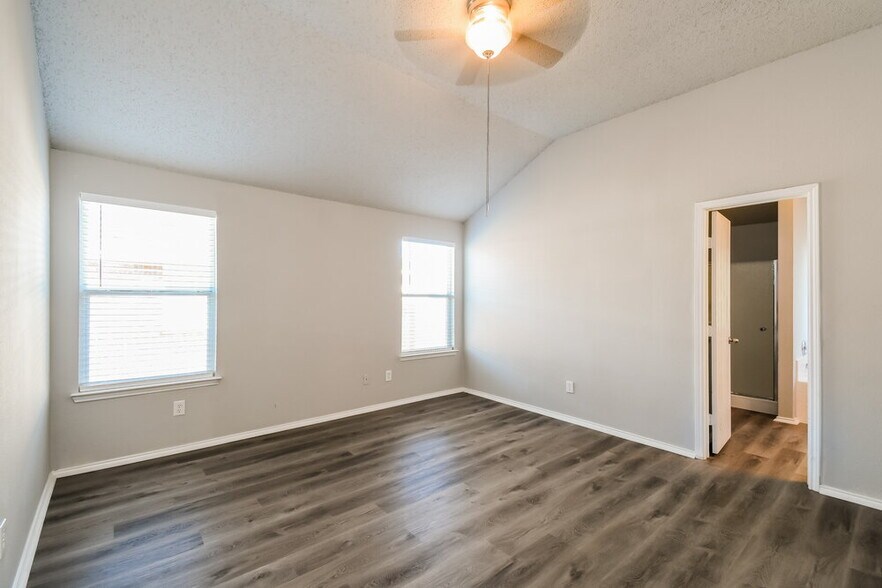 Building Photo - 1041 Stockton Dr