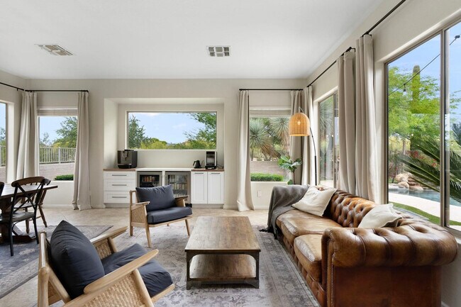 Building Photo - 5404 E Lonesome Trail