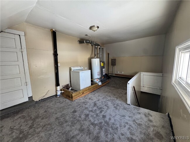 Building Photo - 540 Willett St