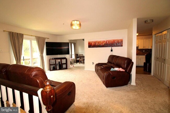 Building Photo - 7863 Apache Ridge Ct