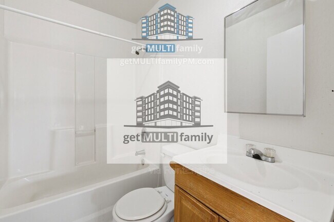 Building Photo - 1224 E Apache St