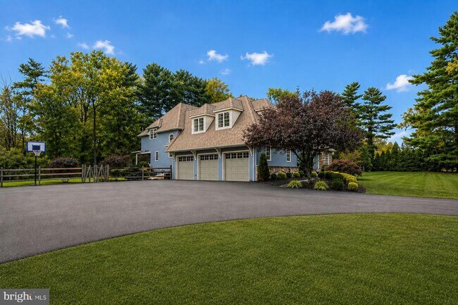 Building Photo - 1424 Evans Rd
