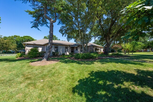 Building Photo - 2406 Jib Cir