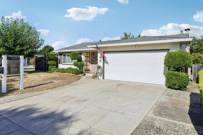 Building Photo - 5795 Coralwood Way