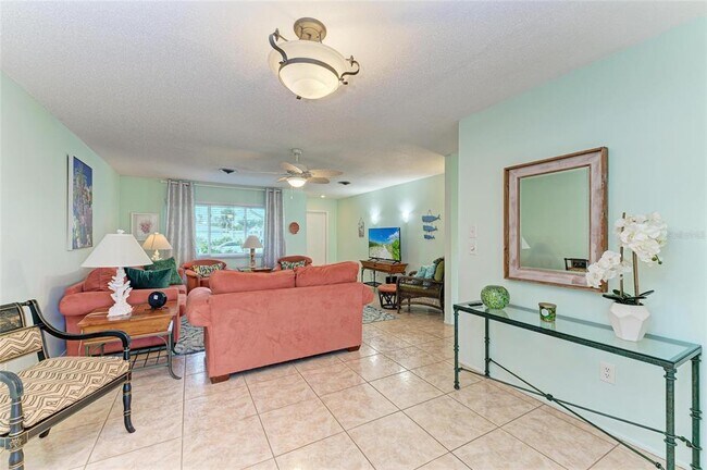 Building Photo - 265 Dorchester Dr