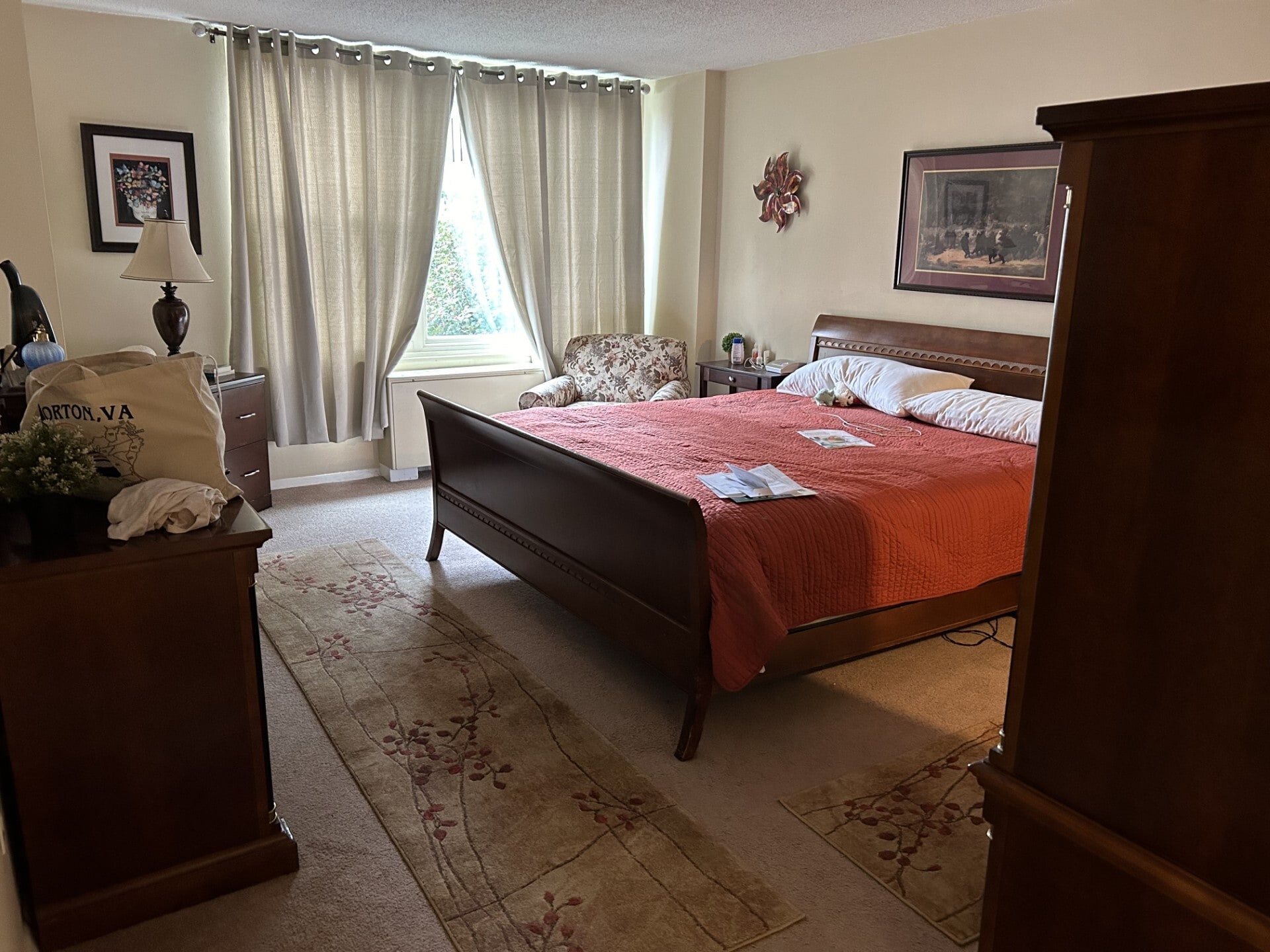 Building Photo - 4401 Roland Ave