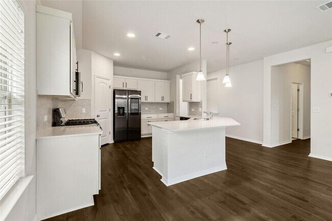 Building Photo - 420 Blue Oak Blvd