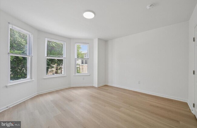 Building Photo - 1304 N Conestoga St