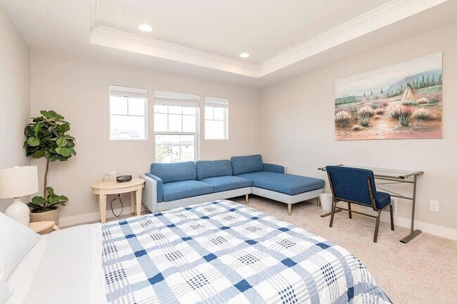 Building Photo - Stunning 3 bedroom home!