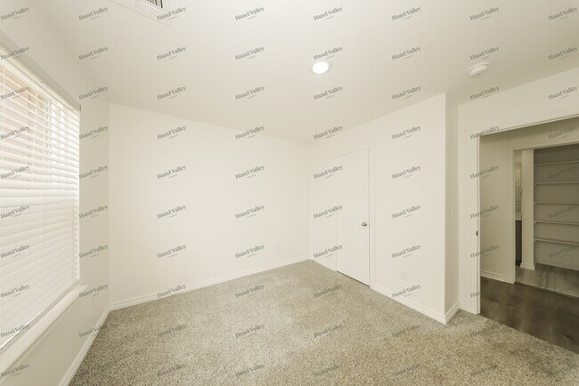Building Photo - 14709 Travertine Fls Ln