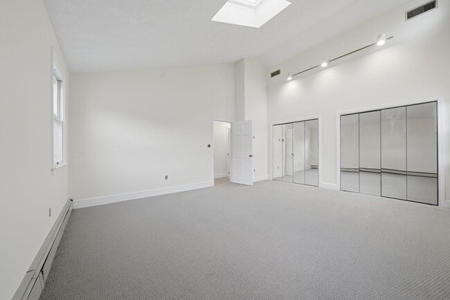 Building Photo - 99 Garfield Ave