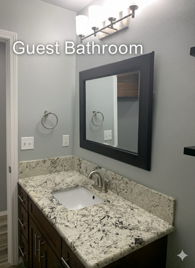 Building Photo - Charming 3BR / 2BA Home in Hawaiian Paradise Park