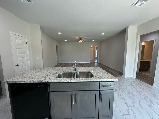 Building Photo - 13441 S 72nd Ct E