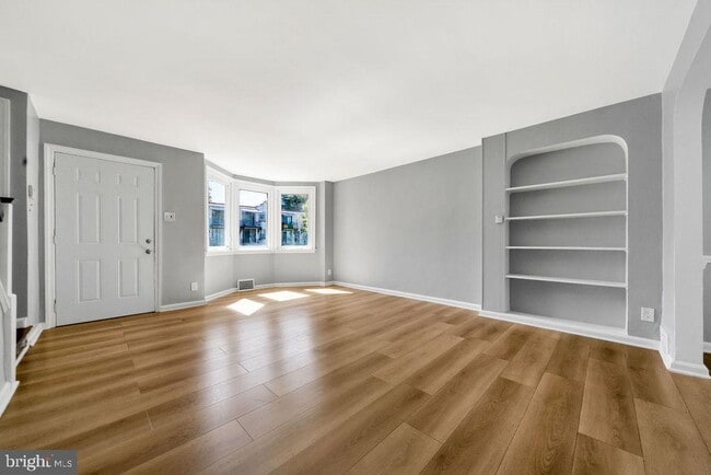 Building Photo - 7247 Glenthorne Rd