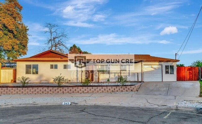 Building Photo - 347 Provo St