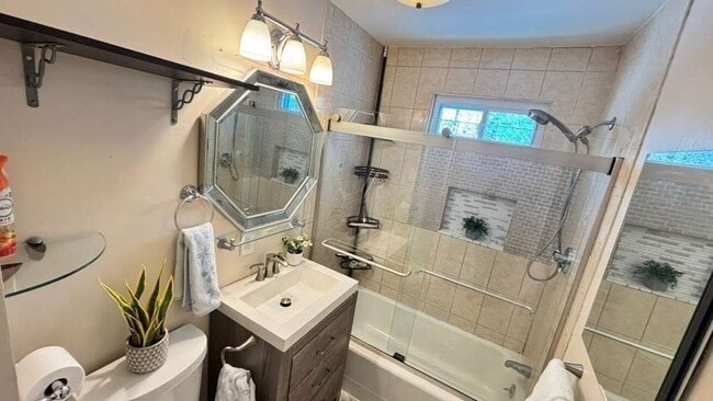 Building Photo - 48 High St