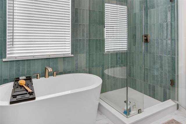 Building Photo - 14521 Walsh Ave