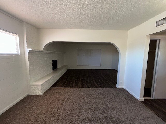 Building Photo - 4870 Billman Ave