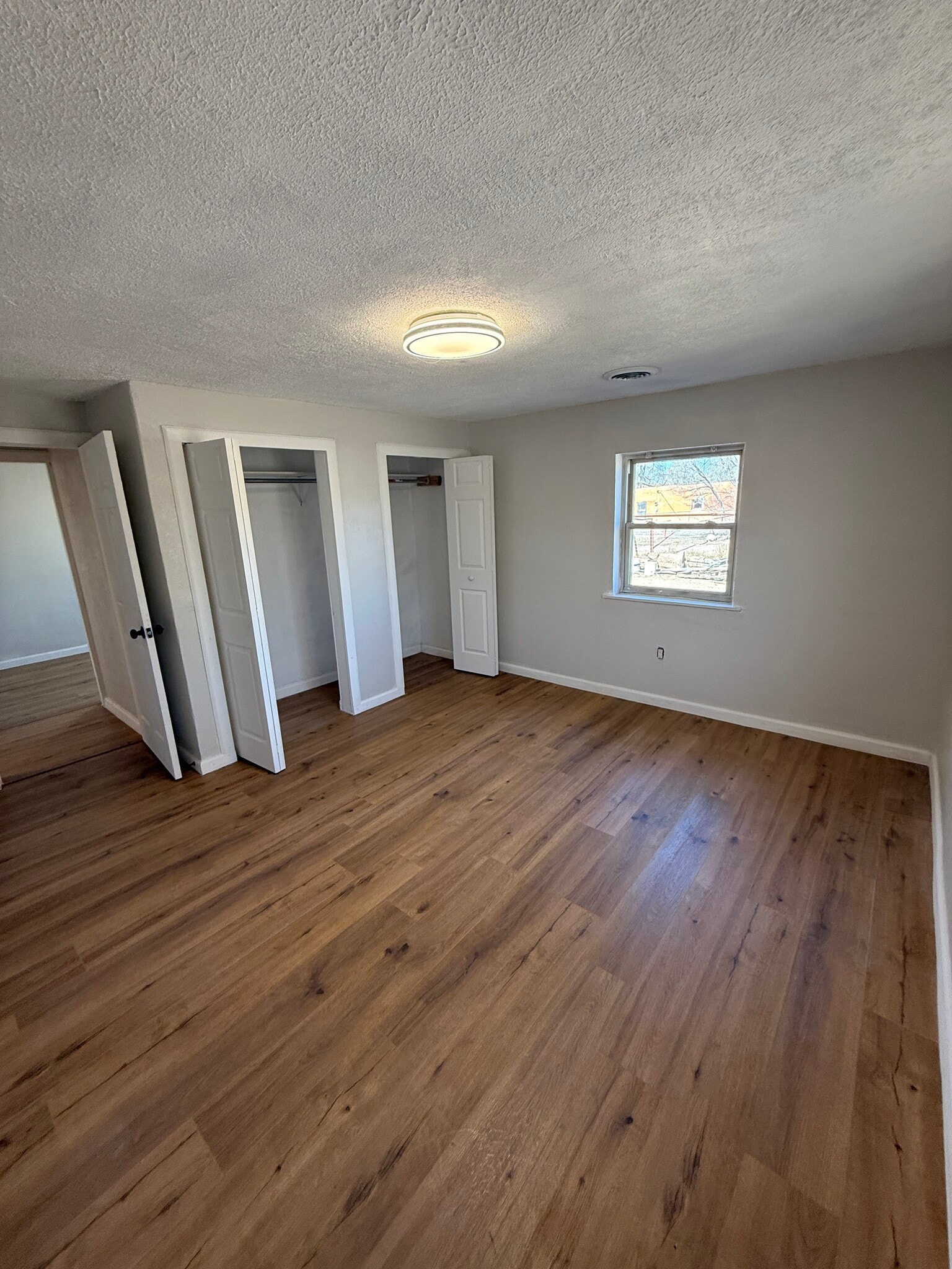 Building Photo - 37 La Ladera Rd