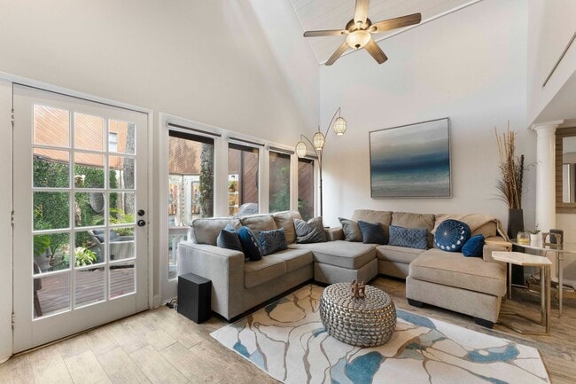 Building Photo - Chalet by the Sea SHORT OR LONG TERM RENTAL