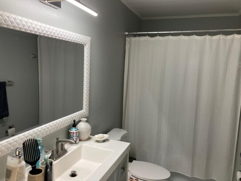 Building Photo - 3804 Charred Oak Dr