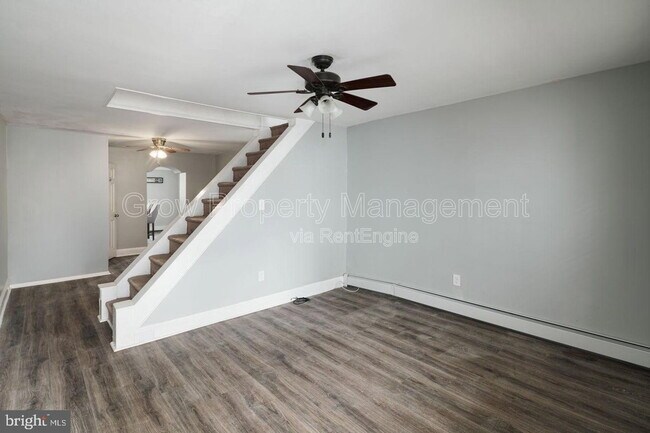 Building Photo - 4714 Fowler St