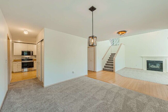 Building Photo - **NO SHOWINGS AT THIS TIME. WE HAVE A PEND...