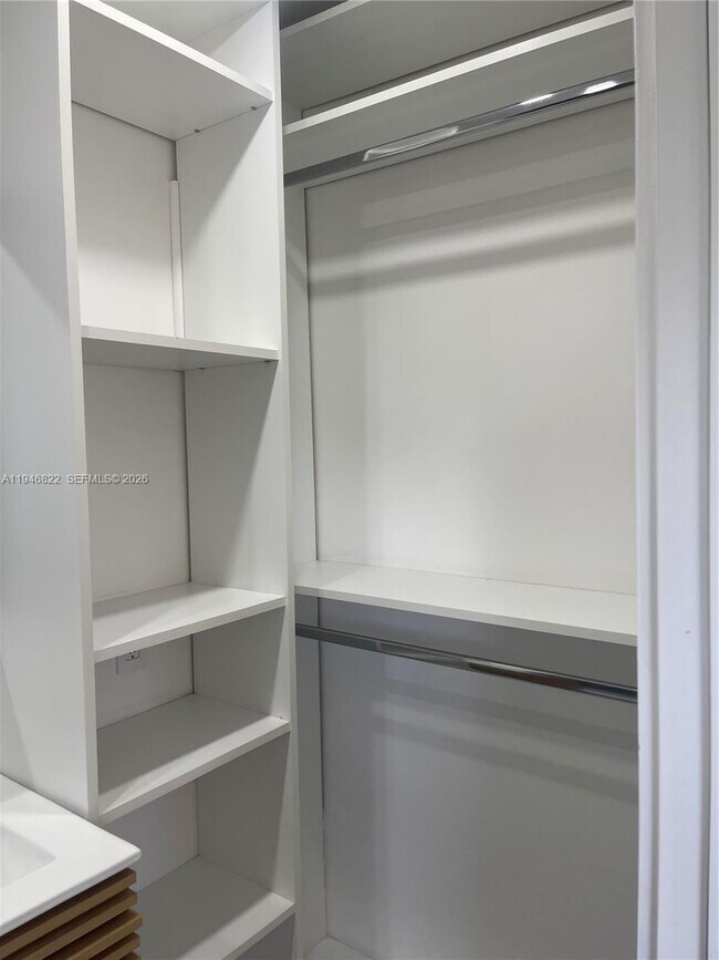 Building Photo - 1201 N 16th Ave