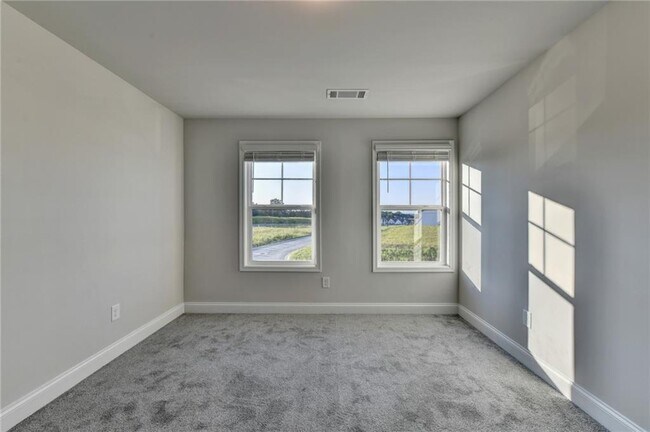 Building Photo - 3855 Brookburn Pk