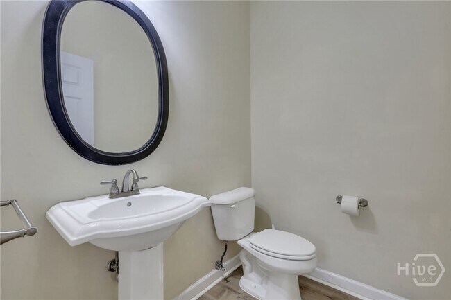 Building Photo - 130 Magnolia Dr