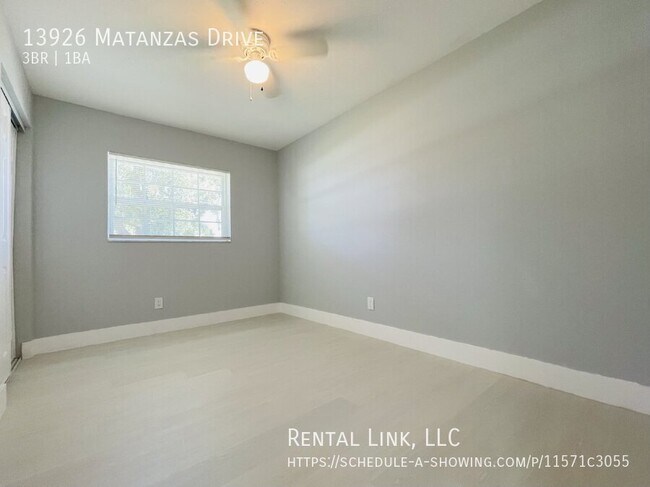 Building Photo - 13926 Matanzas Dr
