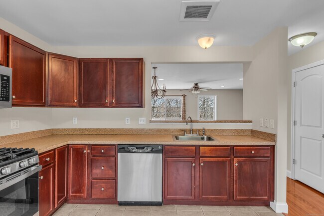 Building Photo - 15 Freedom Way