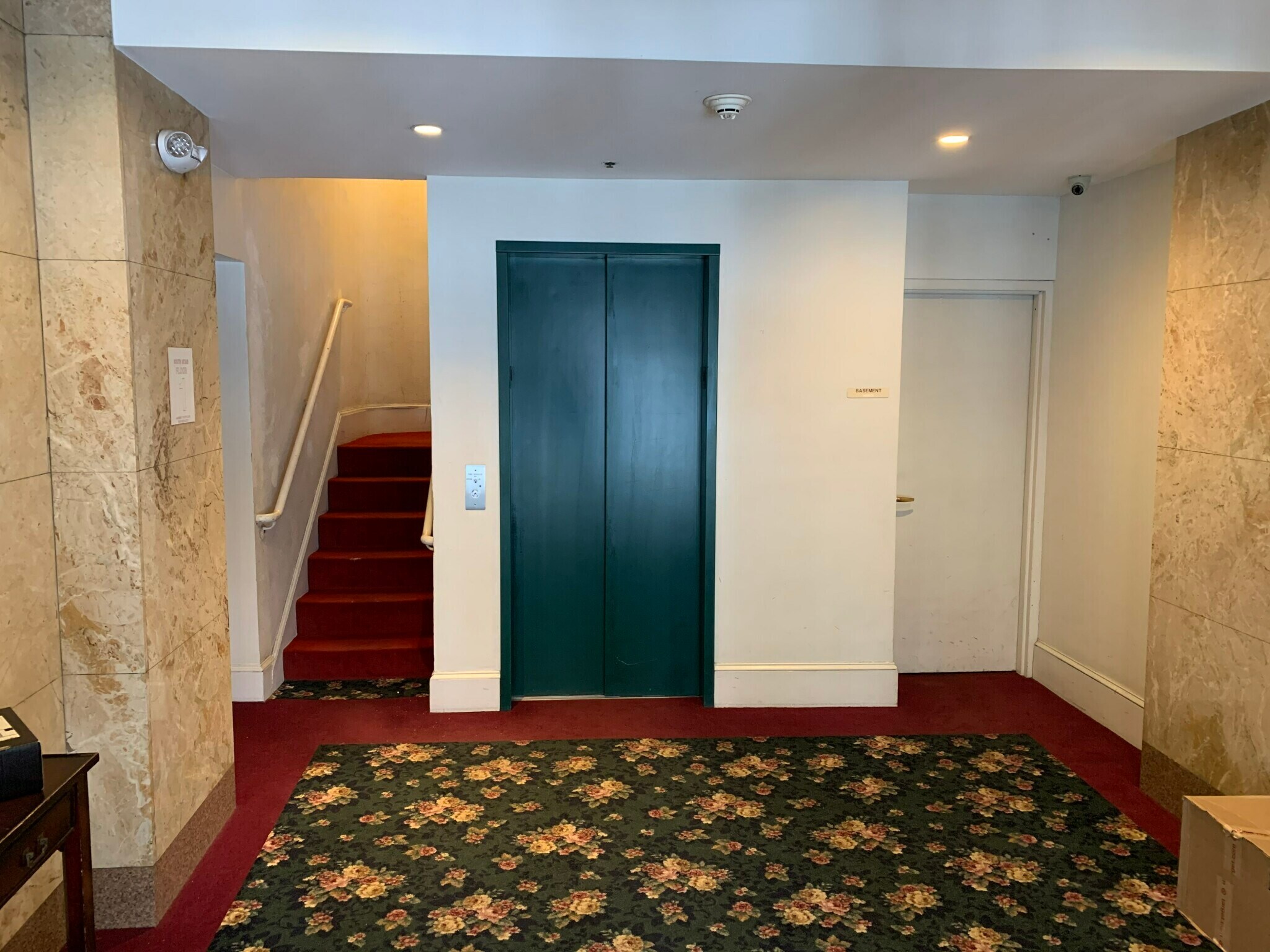 Building Photo - 645 Beacon St