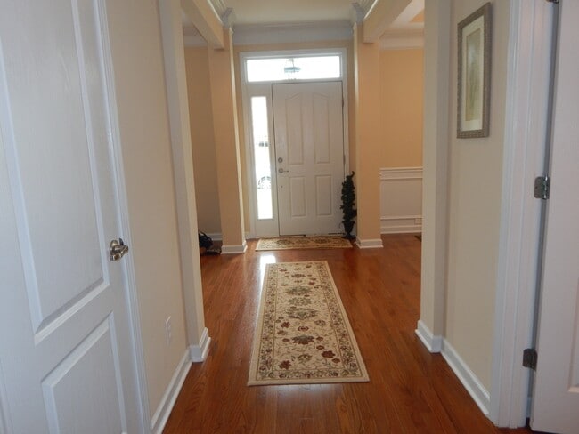 Building Photo - 424 Sheltered Cove Court
