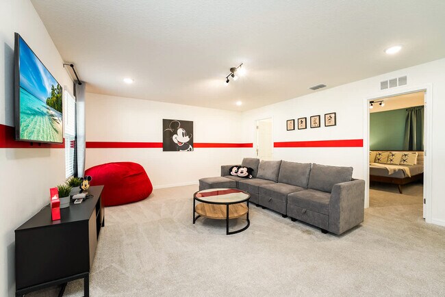 Building Photo - 1566 Mermaid Cv Wy