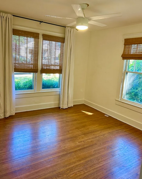 Building Photo - 2423 Brasher Ave