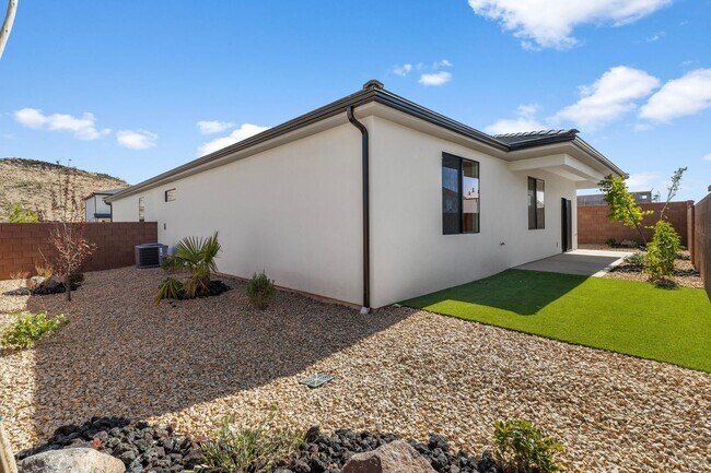 Building Photo - Modern New Construction with Designer Finishes & Open-Concept Living