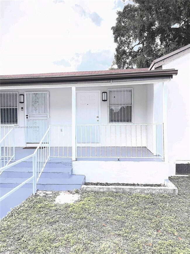 Building Photo - 3101 NW 28th St