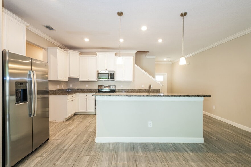Building Photo - 2123 Cerulean Sky Dr