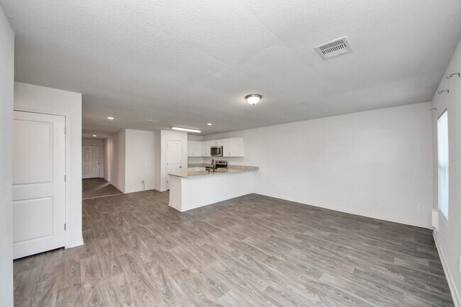 Building Photo - 164 Goldenrod