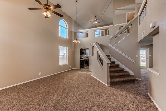 Building Photo - 3 Bedroom Northeast home for rent