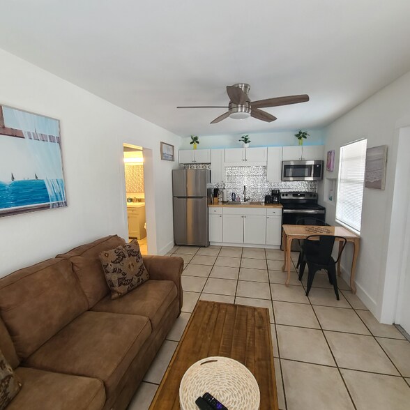 Building Photo - 10117 Cortez Rd W