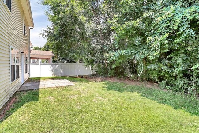 Building Photo - 4BD/2.5BA Home in Wallace Creek