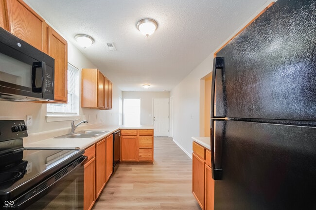 Building Photo - 5605 Dollar Forge Dr