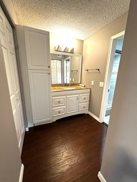 Building Photo - 21820 Cypress Cir