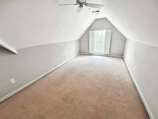 Building Photo - 2092 Drogheda Ln